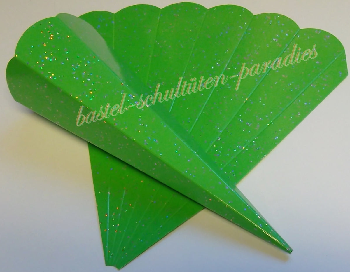 Schultütenrohling "Diamant" 23cm hellgrün