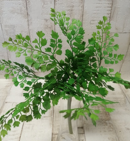 Mini-Blätter-Busch grün 7tlg. ca. 27cm künstlich