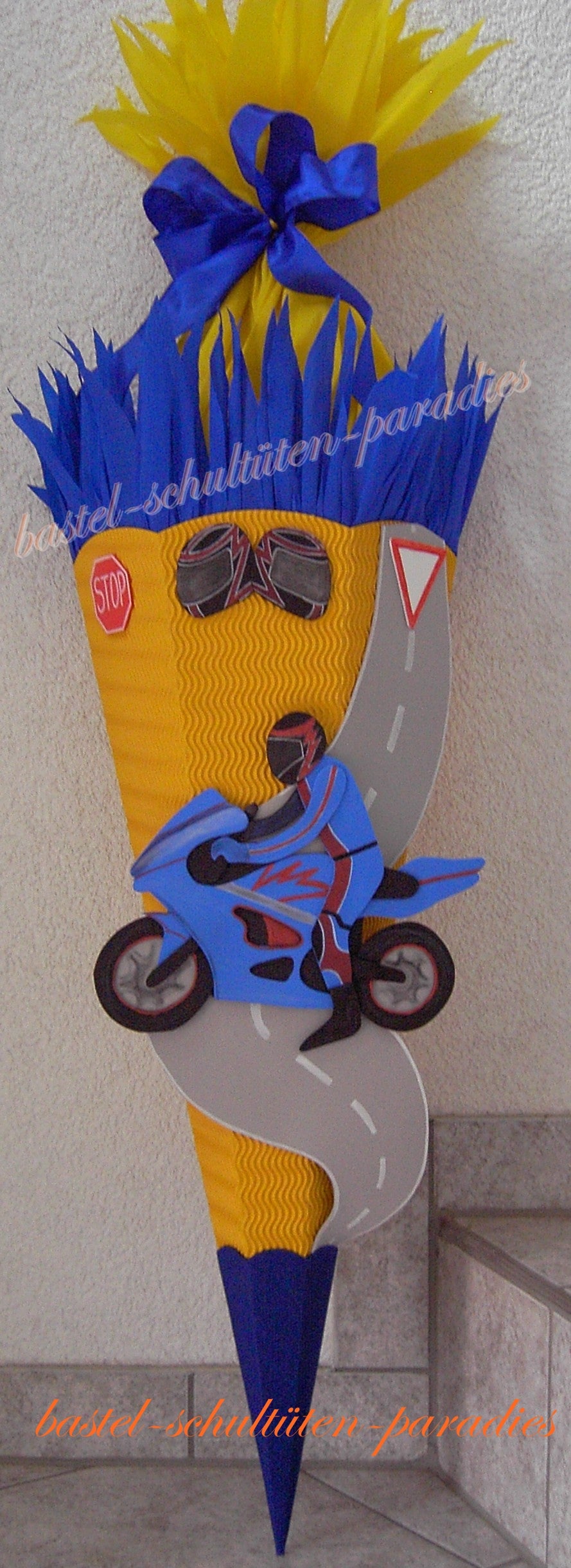 Bastelset Motorrad mit Fahrer