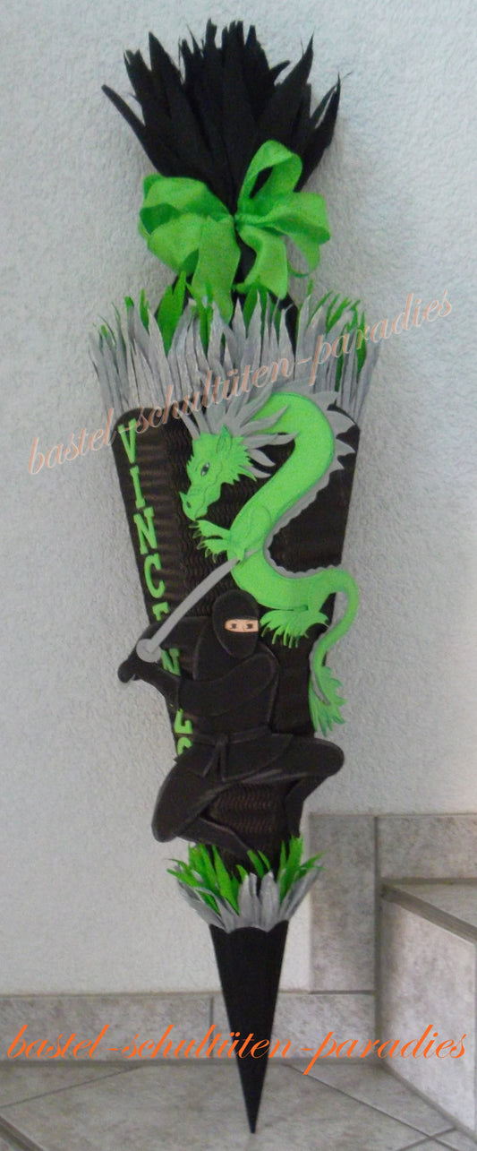 Schultüten Bastelset Ninja mit Drachen schwarz-grün