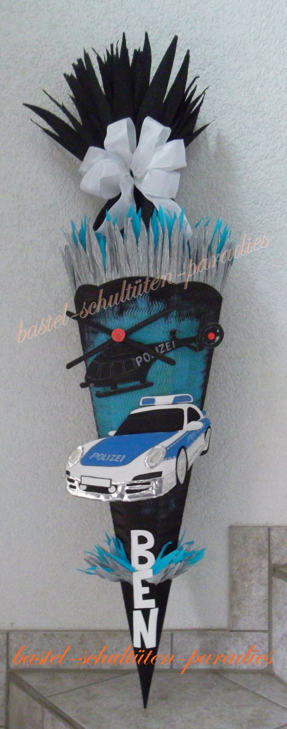 Schultüten Bastelset Polizeiauto mit Hubschrauber schwarz-blau