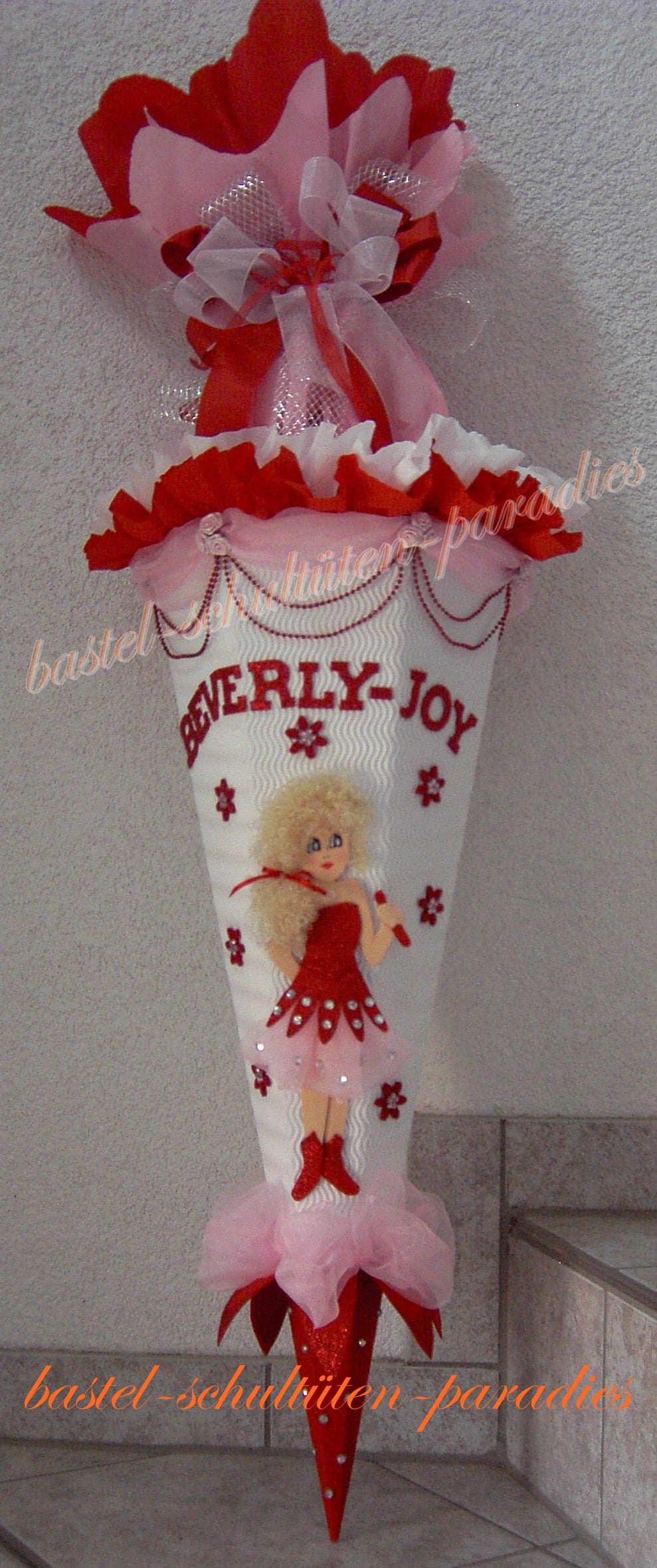 Schultüten Bastelset Sängerin weiß-rot-rosa
