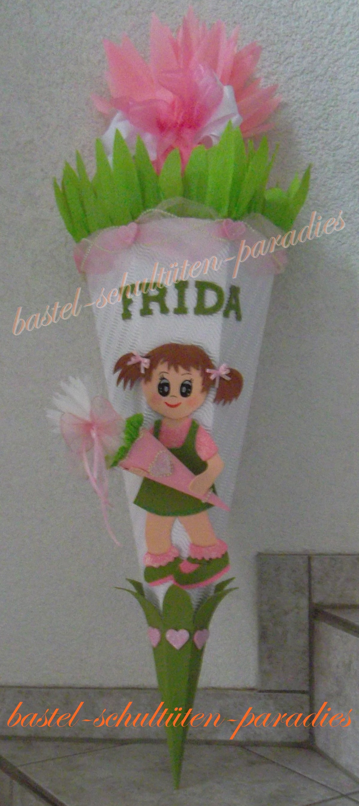 Schultüten Bastelset Schulkind weiß-grün-rosa