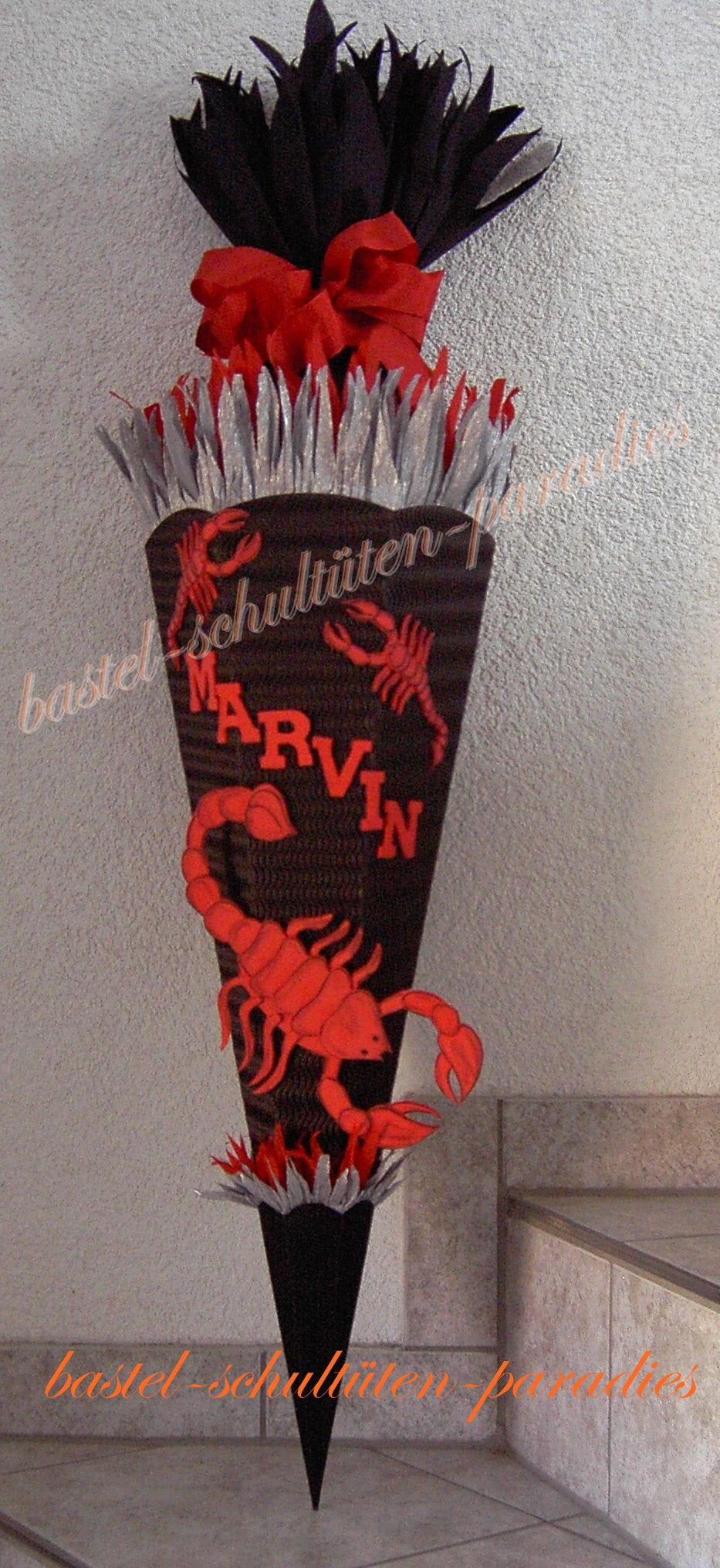 Schultüten Bastelset Skorpion schwarz-rot-silber