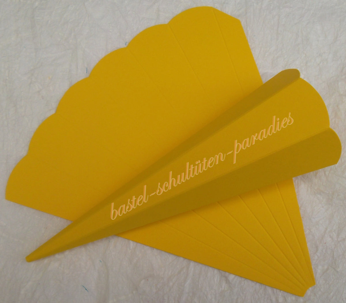 Schultütenrohling 18cm gelb