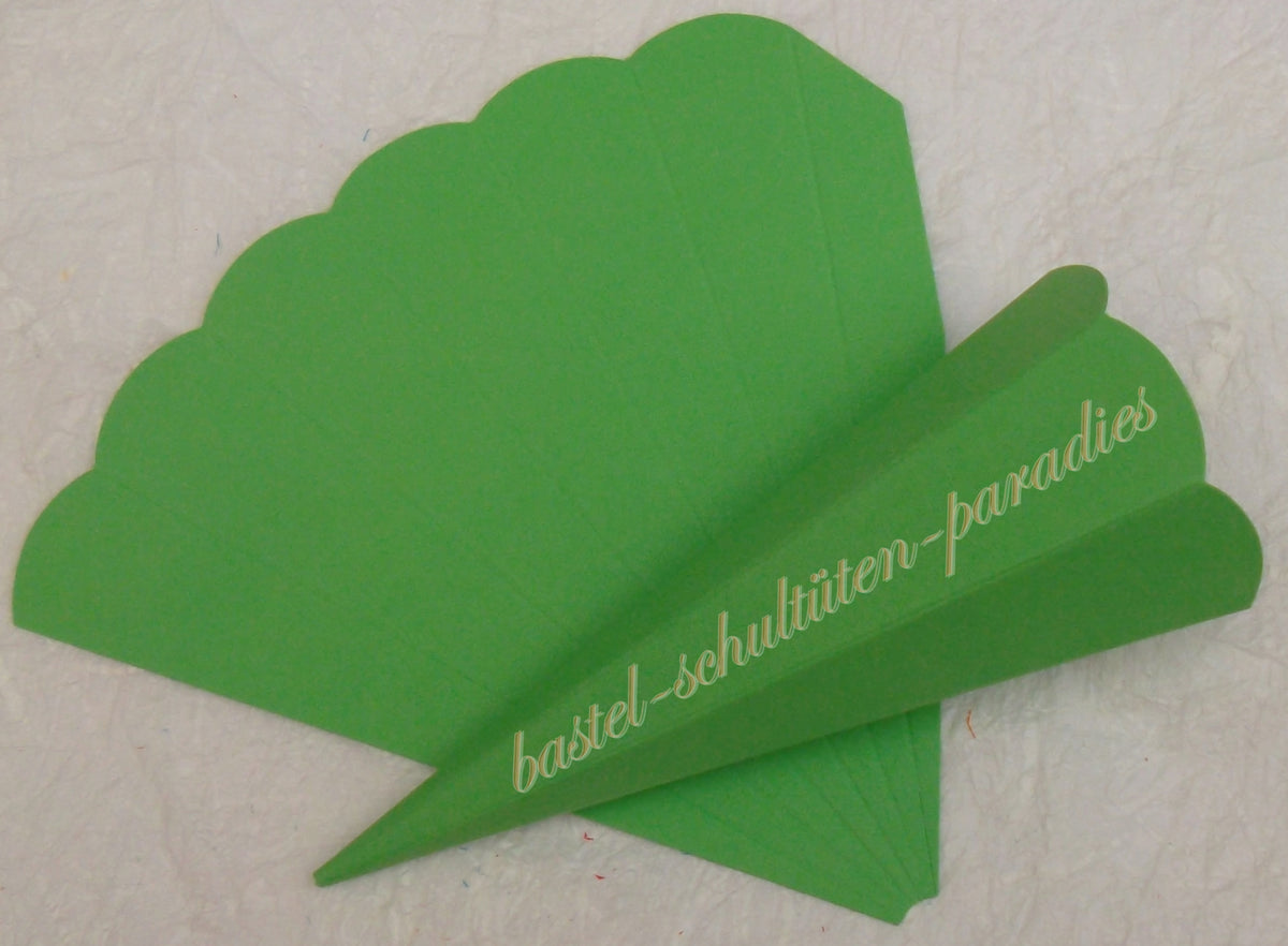 Schultütenrohling 23cm hellgrün