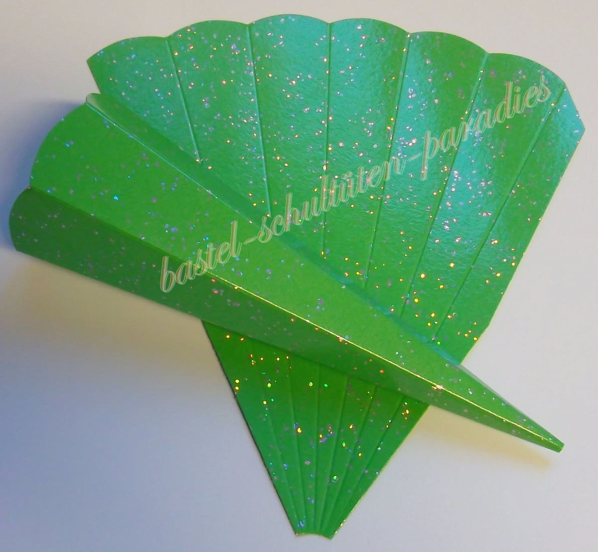 Schultütenrohling "Diamant" 18cm hellgrün